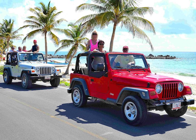 Elizabeth and her family on the main avenue of Cozumel.